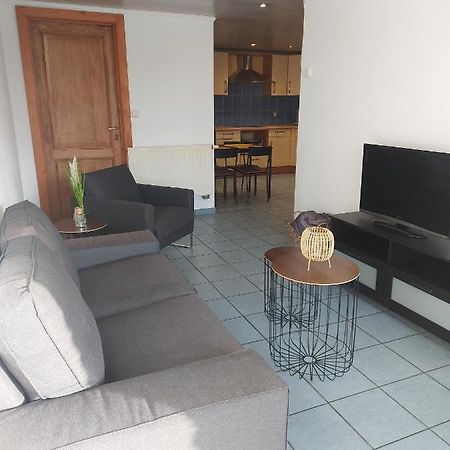 Appartement Rdc Plein Centre Avec Terrasse Visé Exteriör bild
