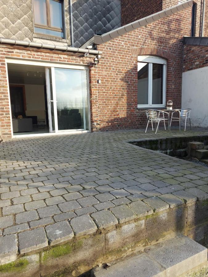 Appartement Rdc Plein Centre Avec Terrasse Visé Exteriör bild